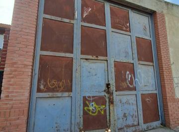 Terreno , Trelew · Terreno con Mejoras, Cerrado, Ideal Inversores