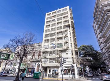 Departamento · 47m² · 3 Ambientes · Cordoba Al 2000 Venta Departamento 2 Dorm. en Rosario