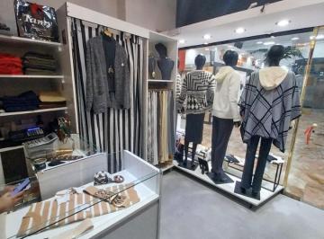 Local comercial · 24m² · Venta Local Belgrano Caba Galería Las Vegas