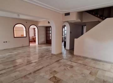 Casa · 414m² · 12 Ambientes · 2 Cocheras · Venta Casa Rosario. Amplisima Pileta. Dos Cocheras. Permuta / Financiación.