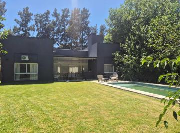 Casa · 144m² · 5 Ambientes · 1 Cochera · Casa en Venta en El Lucero, Escobar, G. B. a. Zona Norte
