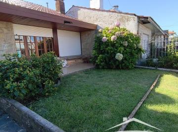 Casa · 150m² · 5 Ambientes · 1 Cochera · Casa en Punta Mogotes