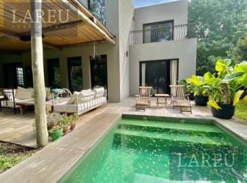 Casa · 273m² · 4 Ambientes · Casa en Venta - Bosque Chico