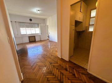 Departamento · 48m² · 2 Ambientes · Monoambiente Divisible en Cruce de Peatonales
