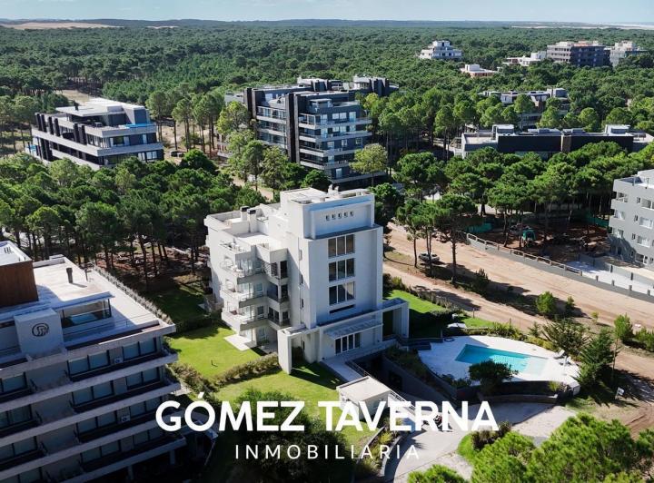 Departamento · 204m² · 5 Ambientes · 1 Cochera