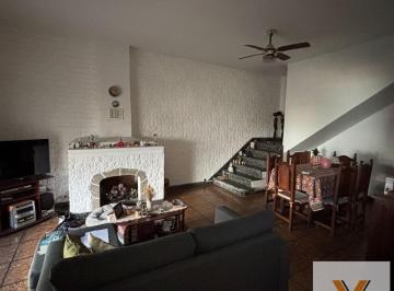 PH · 135m² · 3 Ambientes · PH en Venta - 2 Dorm. 1 Baño - Vicente López
