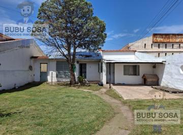 Casa · 500m² · 4 Ambientes · Casa 2 Dorm. Más Departamento - Ameghino Sud