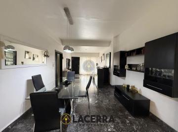 Casa · 130m² · 3 Ambientes · 1 Cochera · Casa en Venta 3 Ambientes, Villa Bonich