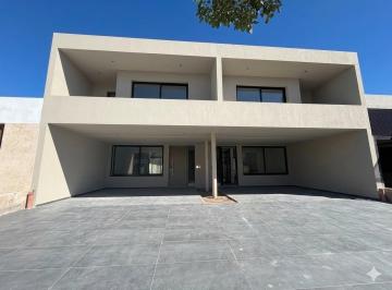 Casa · 170m² · 4 Ambientes · 2 Cocheras · Dúplex Premium en Alquiler en La Luisita a Estrenar
