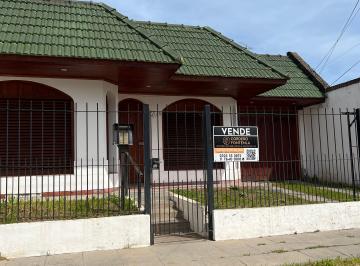 Casa de 3 ambientes, Luján · Apta Crédito, Lista Para Disfrutar!hermosa Casa 3amb con Patio y Cochera