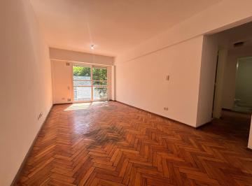 Departamento · 77m² · 4 Ambientes · Venta Dpto de 3 Dorm. con Balcón Al Frente