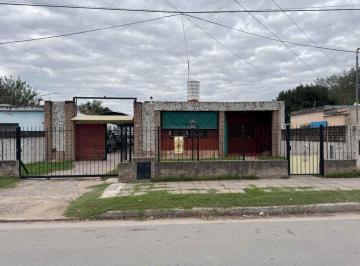 Casa · 416m² · 5 Ambientes · 1 Cochera · Venta Casa Cerro Norte 2 Dorm con Galpon
