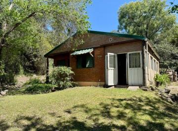 Casa · 71m² · 5 Ambientes · 1 Cochera · Venta Casa Cuesta Blanca 2 Dorm Pileta