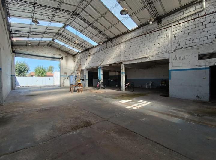 Bodega-Galpón · 440m²