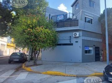 PH · 77m² · 3 Ambientes · Venta PH 3 Ambientes con Terraza, Parrilla y Quincho en Villa Lugano!