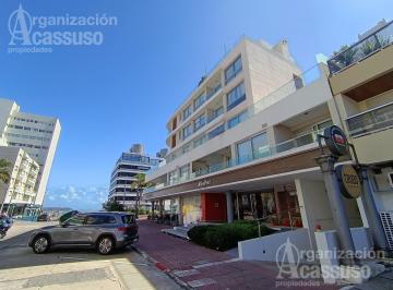 Departamento · 50m² · 2 Ambientes · Departamento en Venta Peninsula Punta del Este 1 Dormitorio Balcon Terraza Piscina Garage