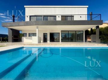 Casa · 834m² · 5 Ambientes · 6 Cocheras · Venta Casa a La Laguna en El Canton - Norte