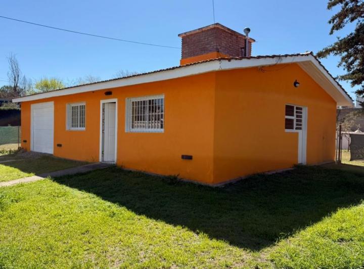 Casa · 120m² · 4 Ambientes · 2 Cocheras