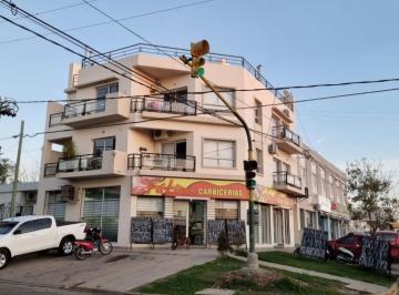 Departamento · 70m² · 5 Ambientes · Departamento en Alquiler en Calle Francia y Blas Parera