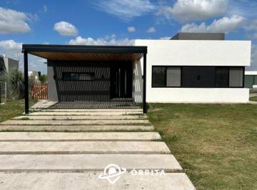 Casa · 148m² · 4 Ambientes · 2 Cocheras · Casa en Venta en Barrio San Felipe, Canning, Ezeiza