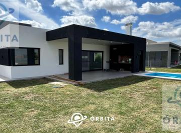 Casa · 148m² · 4 Ambientes · 2 Cocheras · Casa en Venta en Barrio San Felipe, Canning, Ezeiza