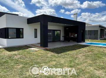Casa · 148m² · 4 Ambientes · 2 Cocheras · Casa en Venta en Barrio San Felipe, Canning, Ezeiza