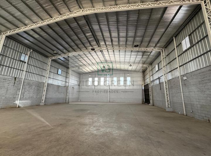 Bodega-Galpón · 580m²