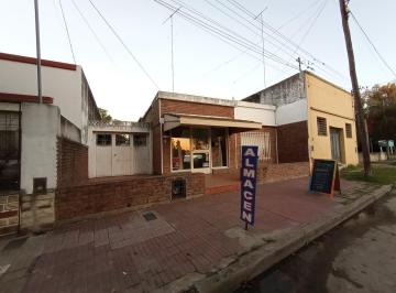 Casa · 200m² · 3 Ambientes · Venta Casa con Local Centro Lujan