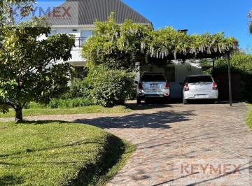 Casa · 330m² · 5 Ambientes · 3 Cocheras · Venta Casa 5 Ambientes Nordelta Barrio Los Castores Jardín Pileta Vista Al Aguapileta Restaurante