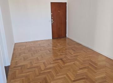 Departamento de 2 ambientes, Villa Luro · 2 Amb Amplios C/balcon