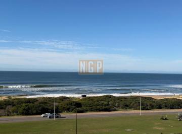 Foto1 · Apartamento en Venta de 2 Dorm. en Torre Trump, Punta del Este, Playa Brava