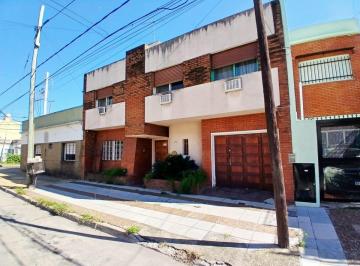 Casa de 5 ambientes, Tres de Febrero · Venta Casa 5 Ambientes con Patio en Santos Lugares - Canepa 1489