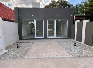 Local comercial · 22m² · 1 Ambiente · Locales Comerciales en Funes Sobre Jose Hernadez Casi Ruta 9 Garita 15