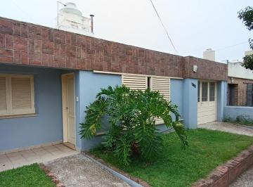 Casa de 1 ambiente, Córdoba · Se Vende Casa 3 Dorm. - Altos San Martin - a 3 Cuadras del Shopping!