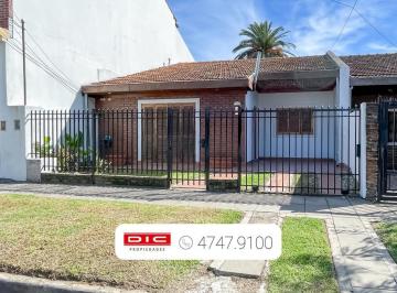 Casa · 188m² · 5 Ambientes · 1 Cochera · Chalet 3 Dorm. Alquiler - Boulogne