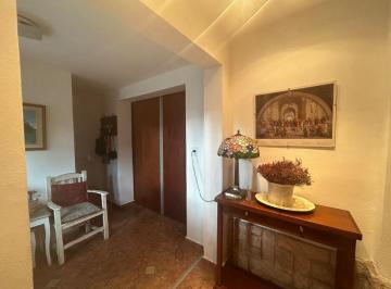 Casa de 5 ambientes, Córdoba · Venta Casa Juniors - 3 Dorm. - con Pileta