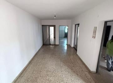 Casa de 6 ambientes, Córdoba · Excelente. Casa 4 Dorm. + Escritorio. Zona Residencial