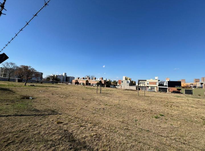 Terreno · 5341m²