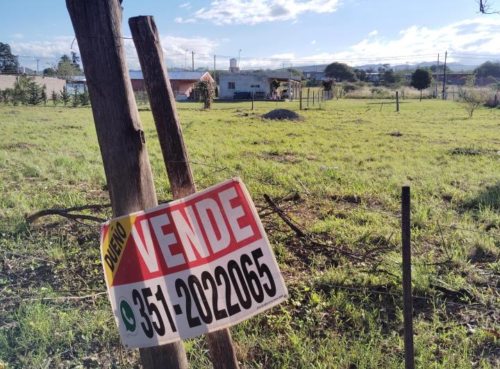 Terreno · 680m²