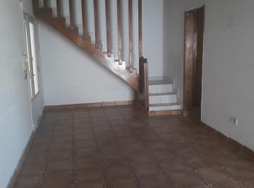 PH · 80m² · 4 Ambientes · 17 E 38 y 39 PH Alquiler 3 Dorm. con Patio