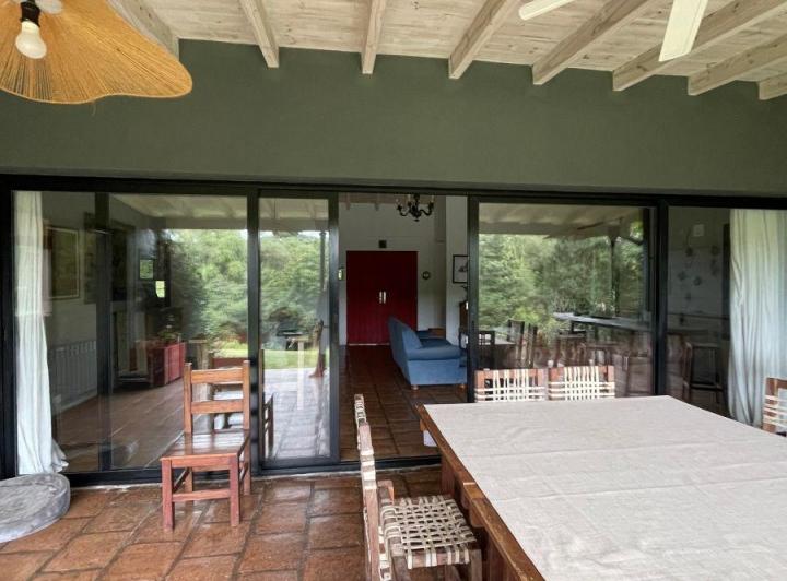 Casa · 260m² · 7 Ambientes · 2 Cocheras