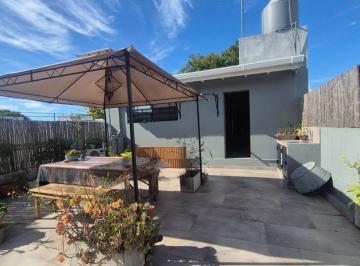 PH de 5 ambientes, Vicente López · Venta PH S/ Exp. Munro. 240 m². 2 Entradas Indep. Cochera Terraza, 3dorm Mas Monoambiente en Esquina