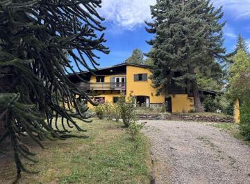 Casa · 13143m² · 11 Ambientes · 1 Cochera · Casa Sobre Av Bustillo Km16