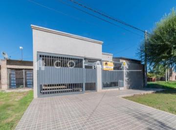 Casa · 165m² · 5 Ambientes · 1 Cochera · Casa en Recreo