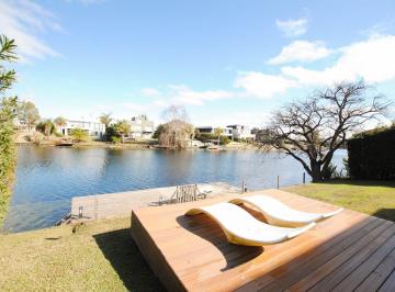 Casa · 320m² · 7 Ambientes · 4 Cocheras · Casa en Venta en Los Alisos, Nordelta, Tigre