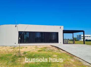 Casa · 150m² · 5 Ambientes · 2 Cocheras · Casa en Nativas