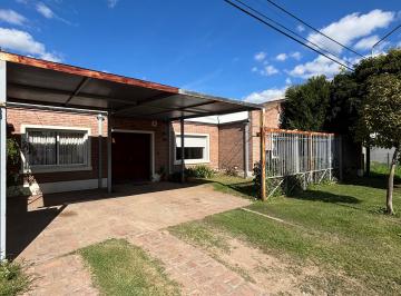 Casa de 5 ambientes, Bahía Blanca · Casa en Venta en Aguado 1469, Bahía Blanca