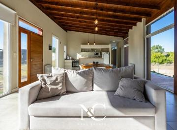 Casa · 124m² · 4 Ambientes · Casa en Venta en Costa Esmeralda con Gas Natural