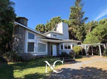 Casa · 169m² · 5 Ambientes · Casa en Venta Costa Esmeralda