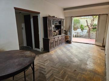 Departamento de 5 ambientes, Belgrano · Depto 5 Amb, en Belgrano,155 m² Totales, Amplio Jardin. Dueño Vende
